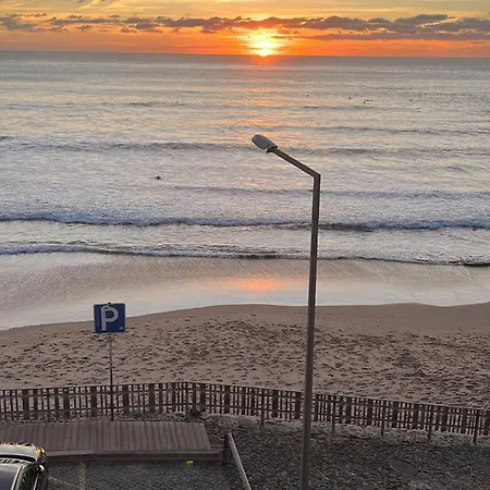 Wake Up To The Sea In Charming House In Ferienhaus