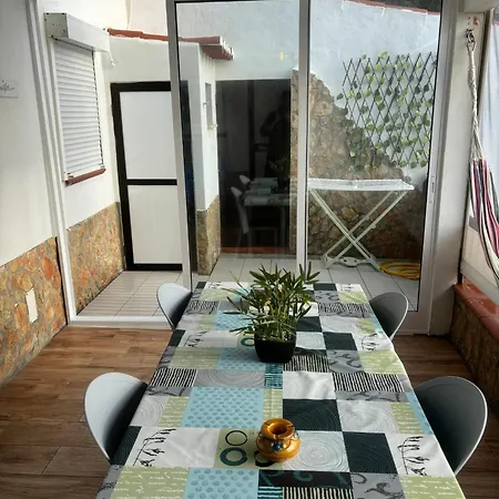 Ferienhaus Wake Up To The Sea In Charming House In